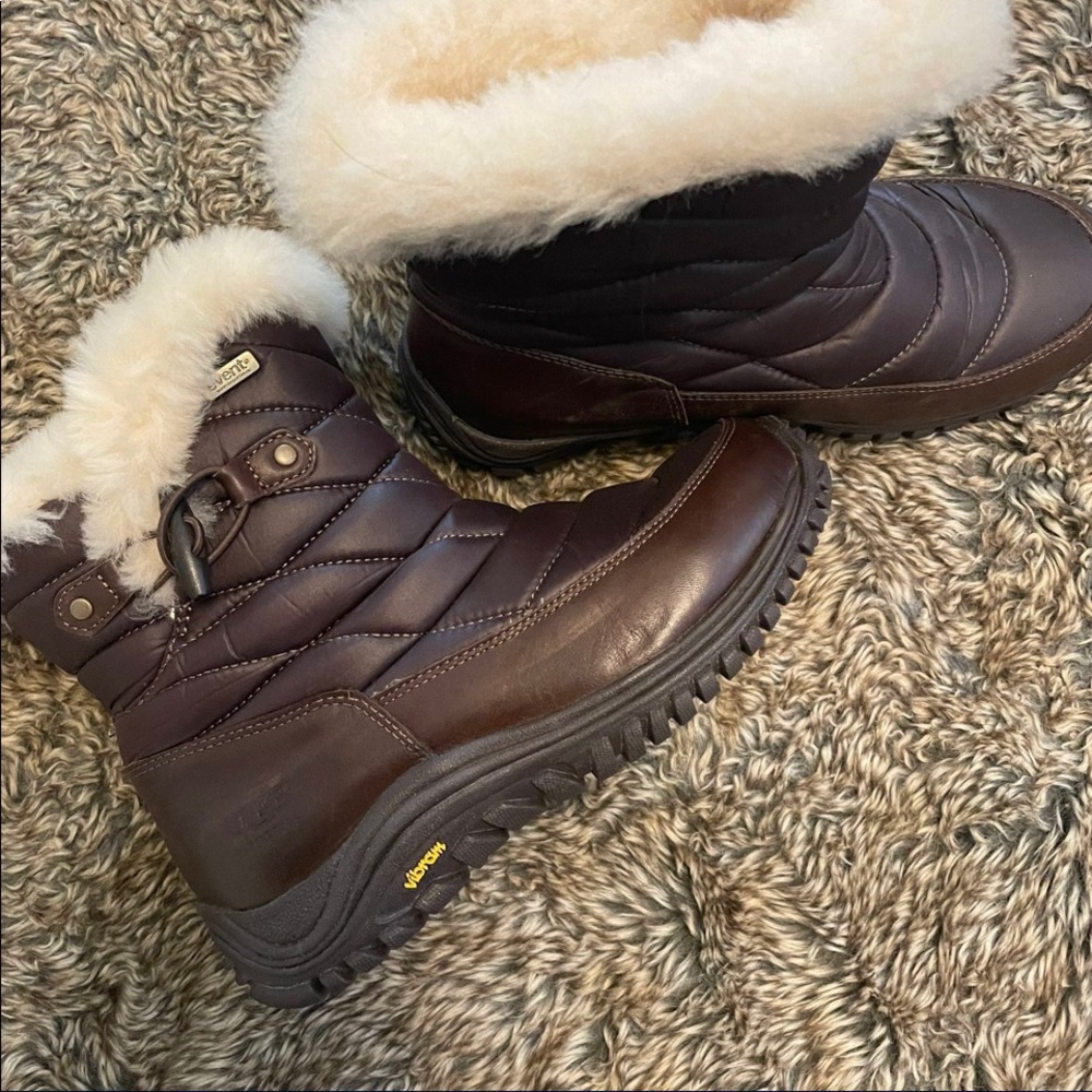 Brand new never worn waterproof Ugg boots.